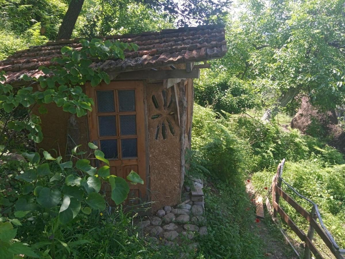 The House In The Village Pellumbas Exterior foto
