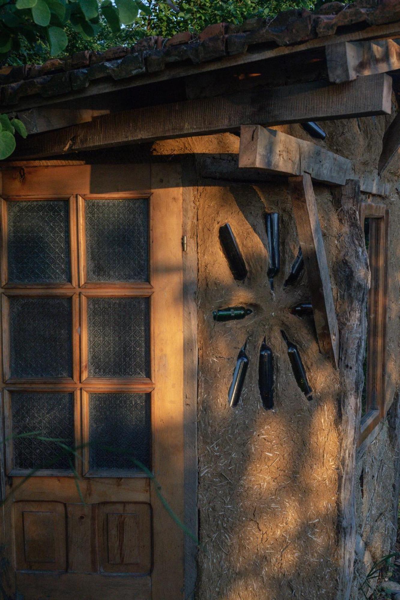 The House In The Village Pellumbas Exterior foto