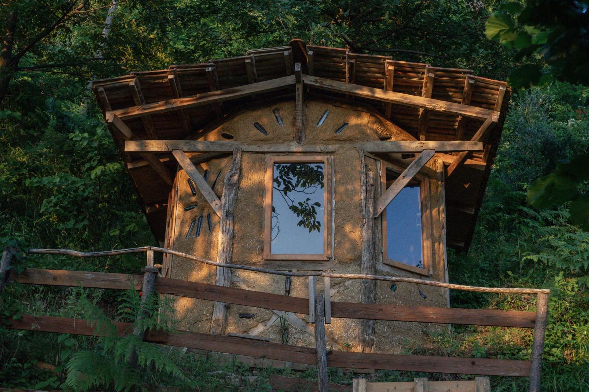 The House In The Village Pellumbas Exterior foto